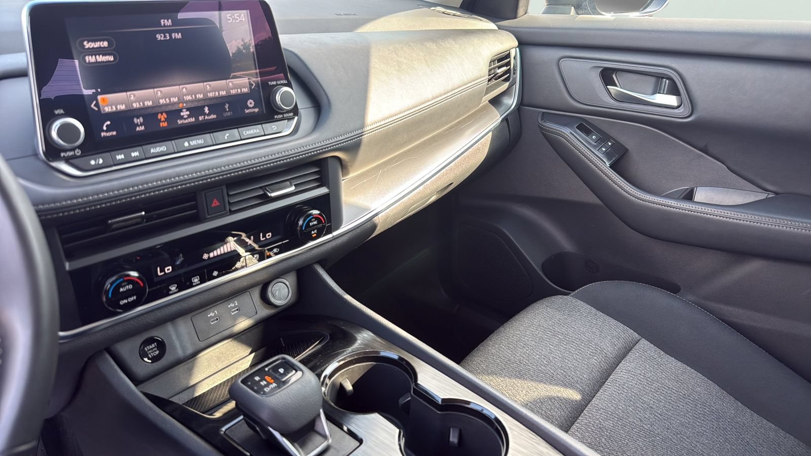 Used 2025 Nissan Rogue SV FWD image 20