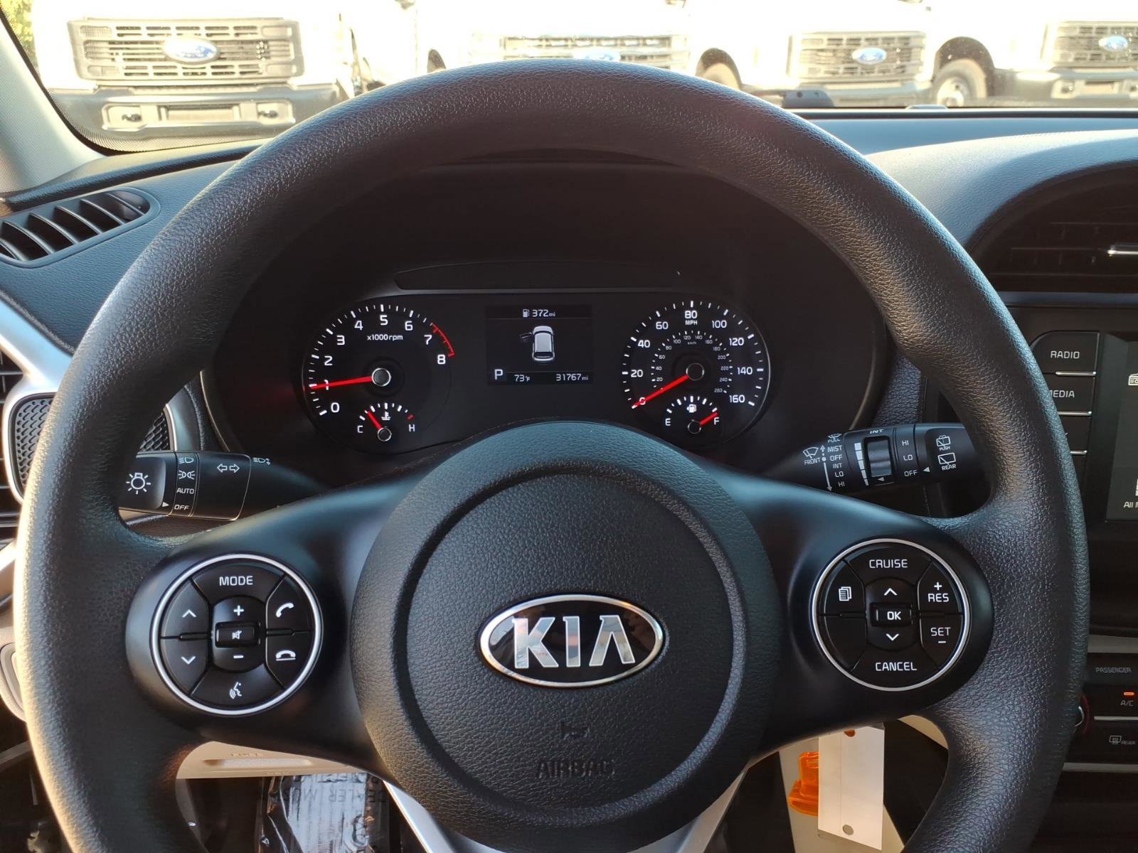 Used 2020 Kia Soul LX image 17