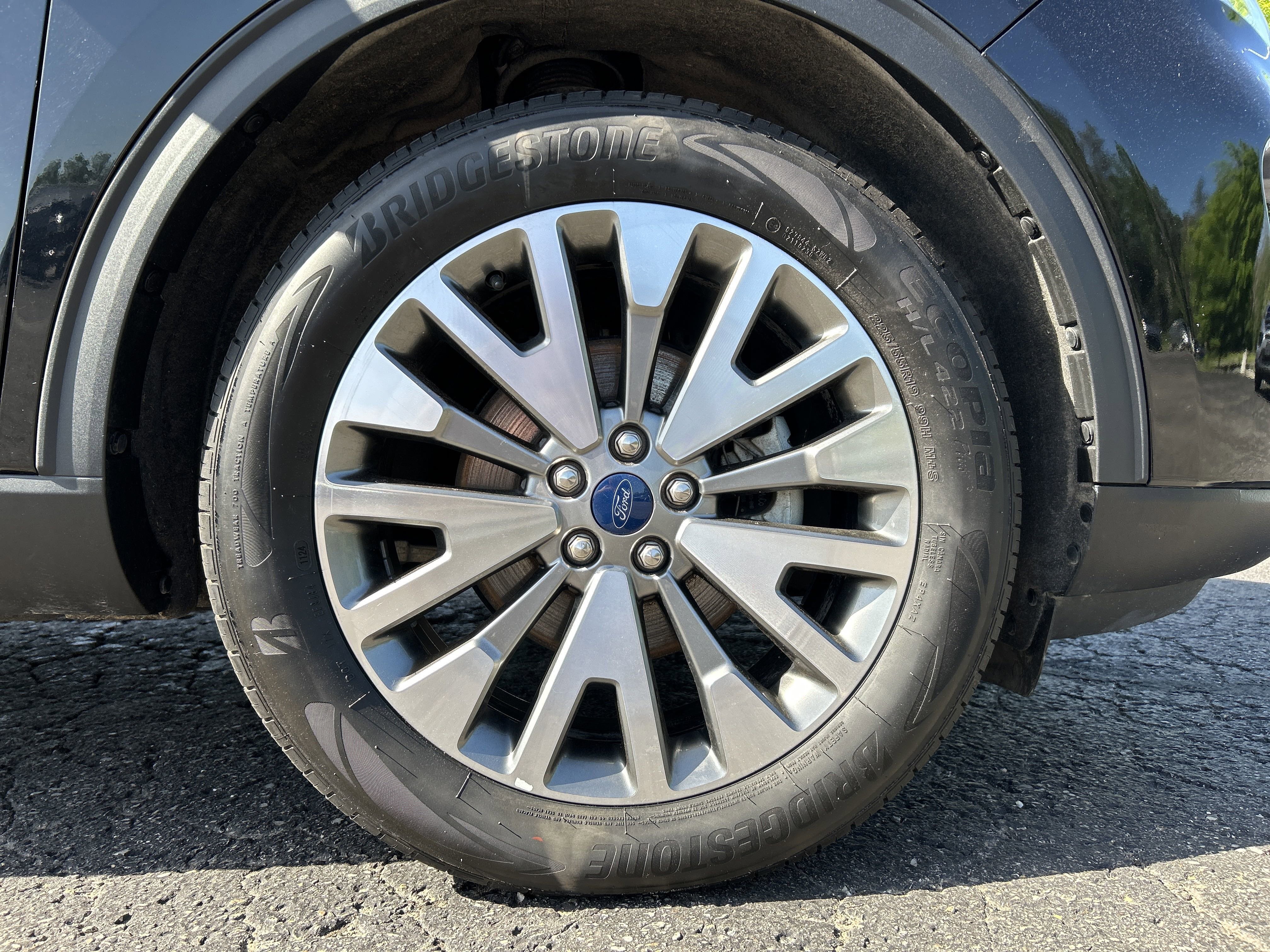 Certified 2022 Ford Escape Titanium image 59