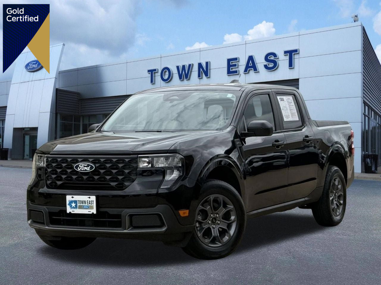 Certified 2025 Ford Maverick XLT FWD image 1