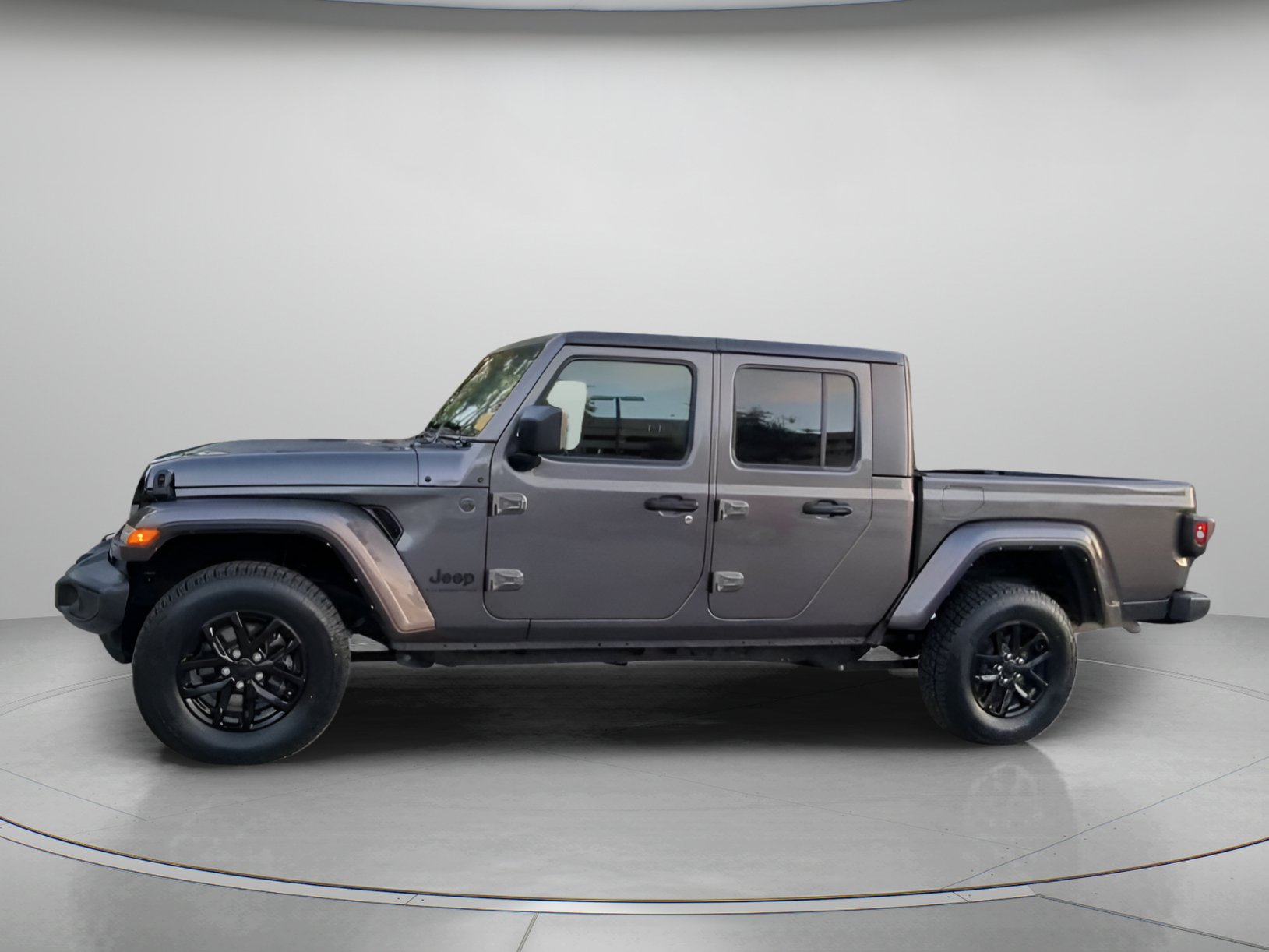 Used 2022 Jeep Gladiator Sport AWD/4WD image 15