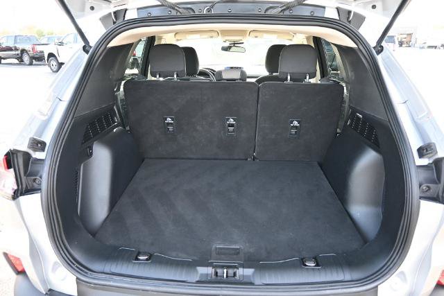 Certified 2020 Ford Escape SE FWD image 12
