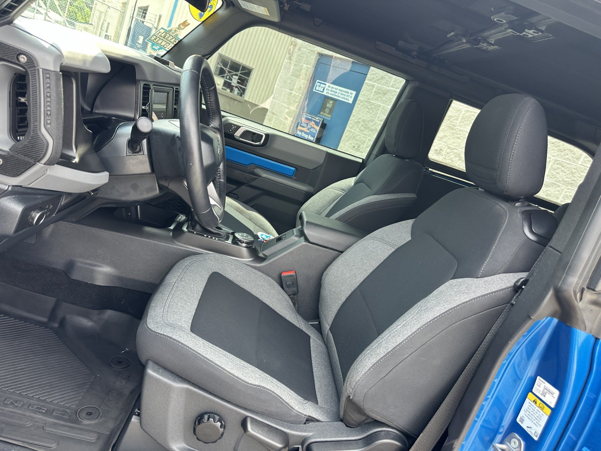 Certified 2022 Ford Bronco Big Bend w/ Sasquatch Package AWD/4WD image 9