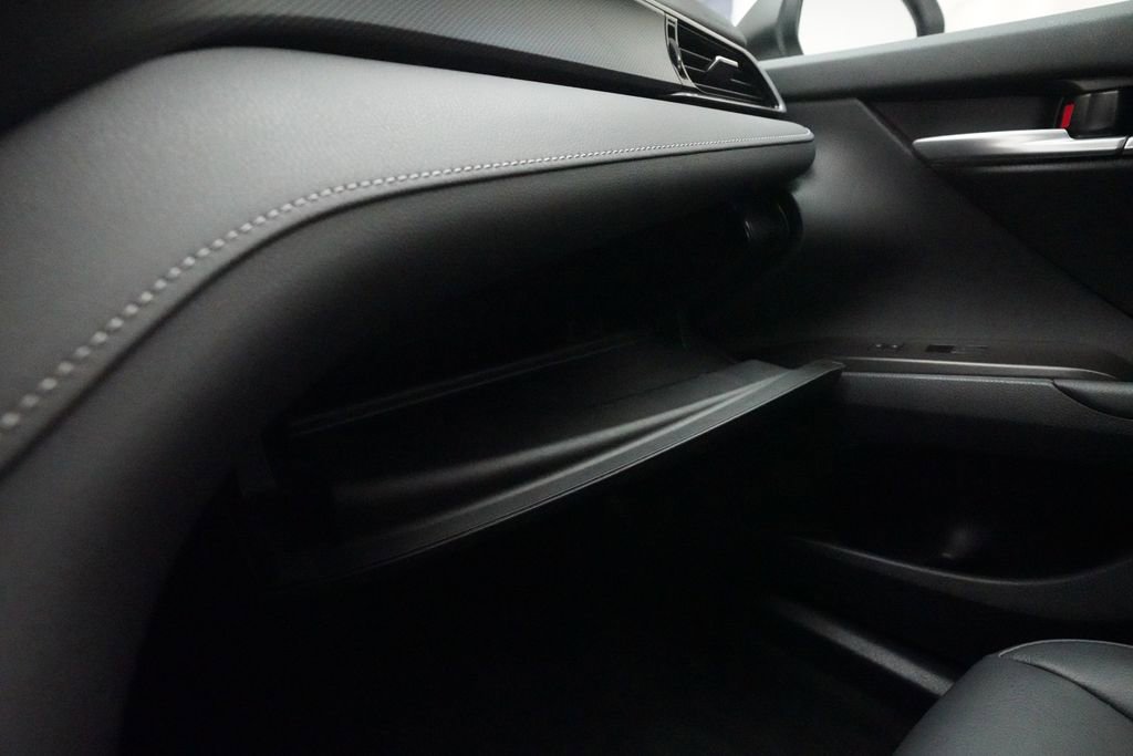 Used 2024 Toyota Camry SE AWD/4WD image 29