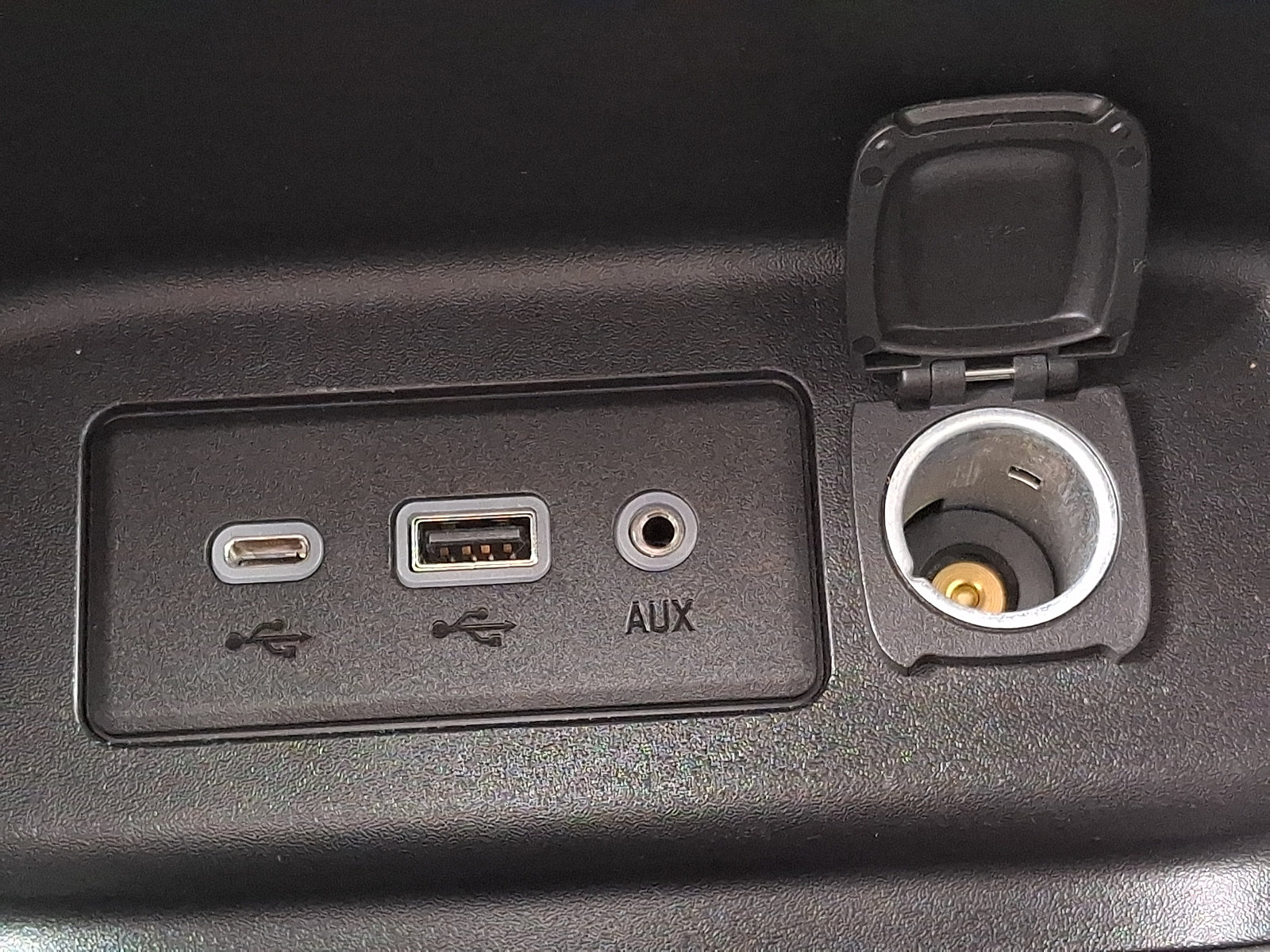 Used 2019 Chevrolet Equinox LT FWD image 24