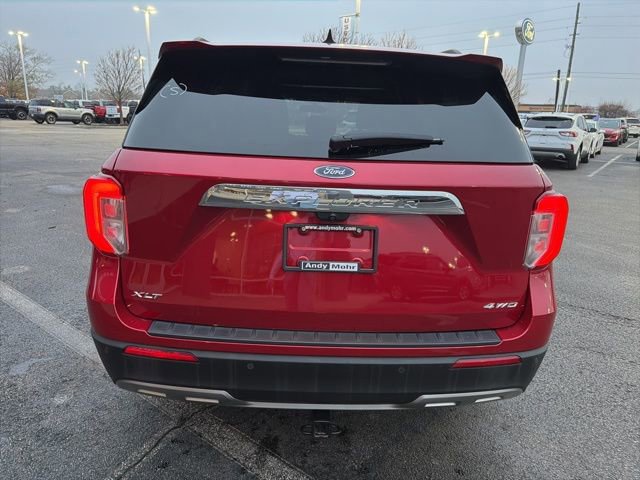 Certified 2021 Ford Explorer XLT w/ Equipment Group 202A image 3