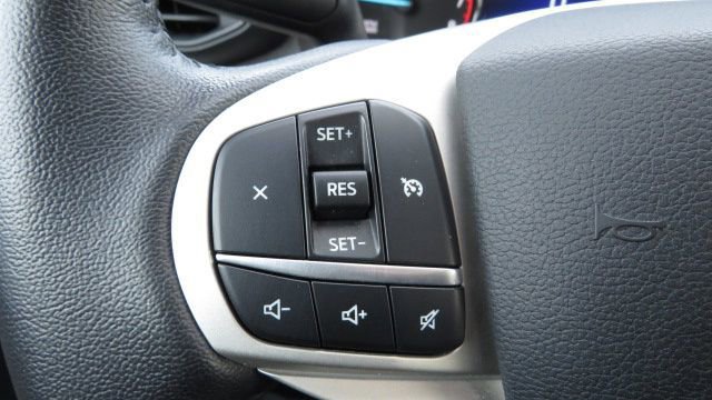 Certified 2021 Ford Explorer XLT image 25