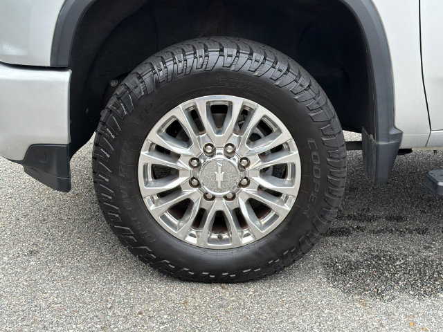 Used 2020 Chevrolet Silverado 2500 High Country w/ Z71 Off-Road Package AWD/4WD image 13
