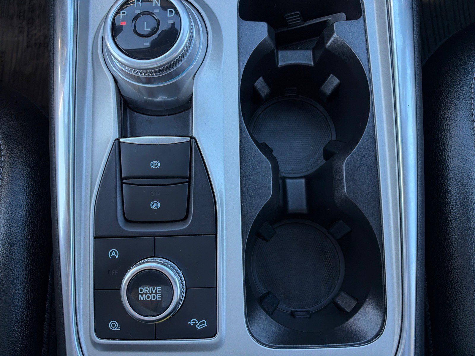Certified 2023 Ford Explorer Limited w/ Limited Technology Package AWD/4WD image 38