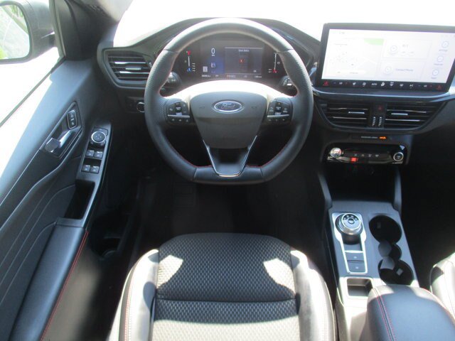 Certified 2024 Ford Escape ST-Line w/ Tech Pack #1 AWD/4WD image 7