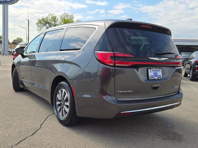 Used 2023 Chrysler Pacifica Touring-L FWD image 14