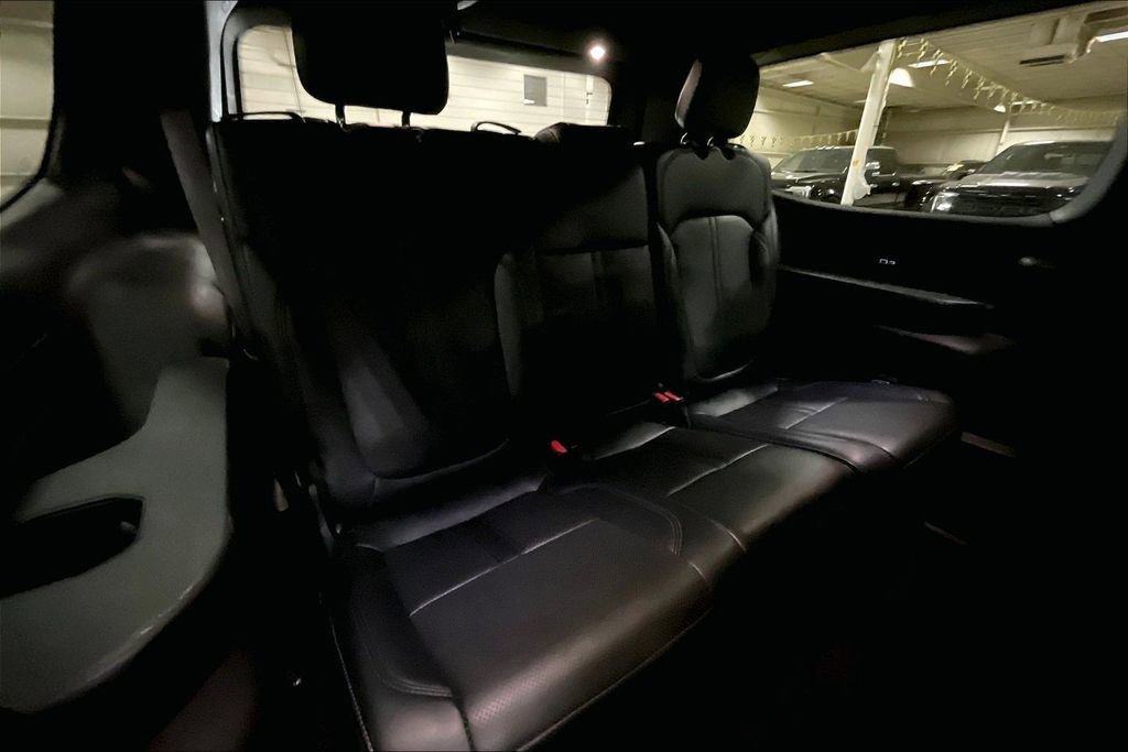 Used 2024 Jeep Wagoneer Series II w/ Flexible Seating Group image 26