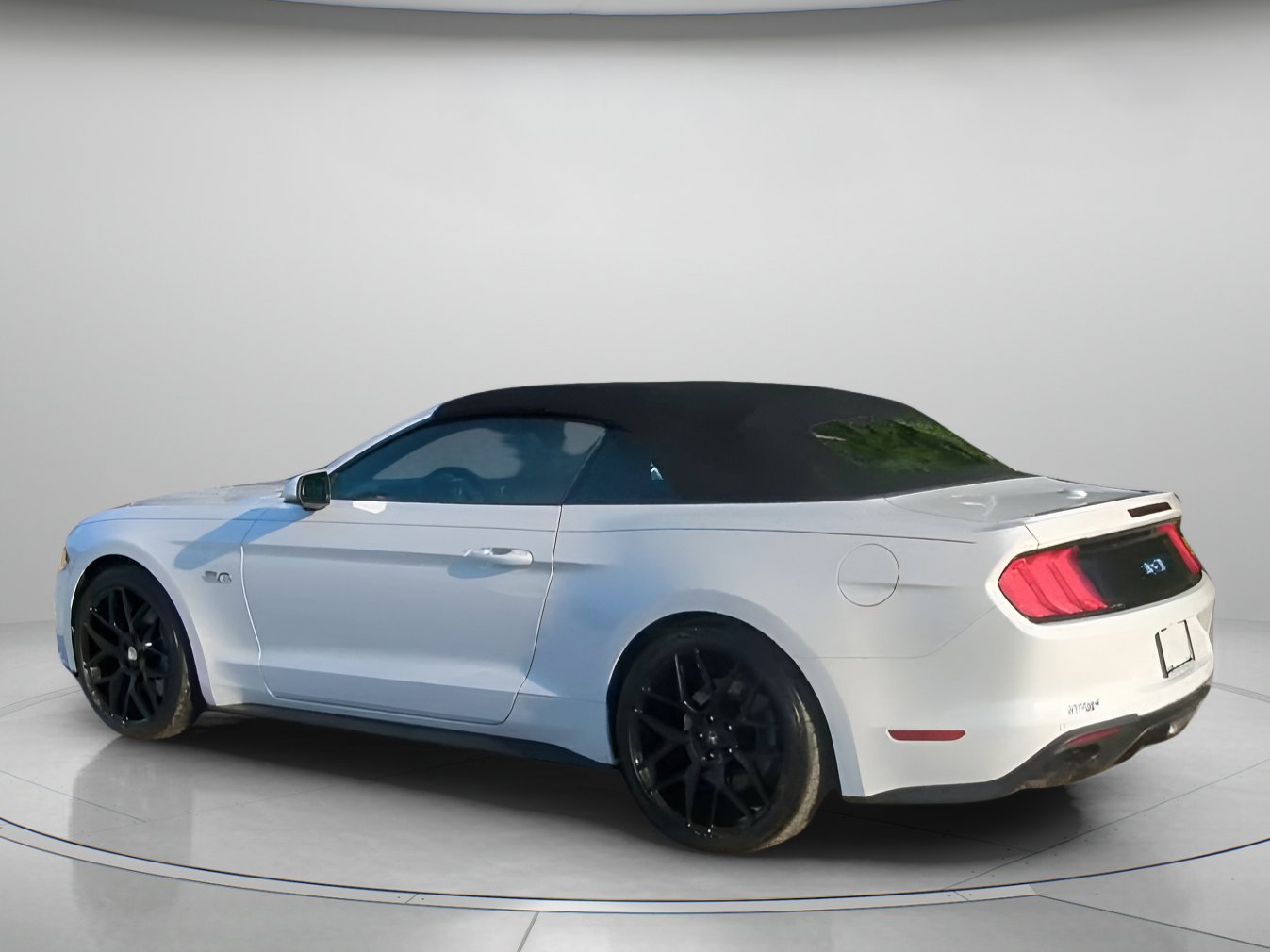 Certified 2020 Ford Mustang GT Premium w/ Equipment Group 401A image 18