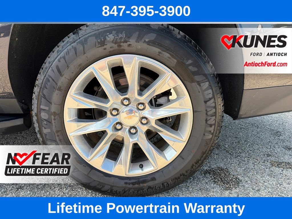 Used 2024 Chevrolet Suburban Premier AWD/4WD image 6