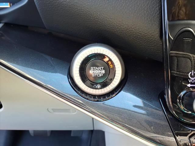 Used 2024 Jeep Wagoneer L 4WD image 16