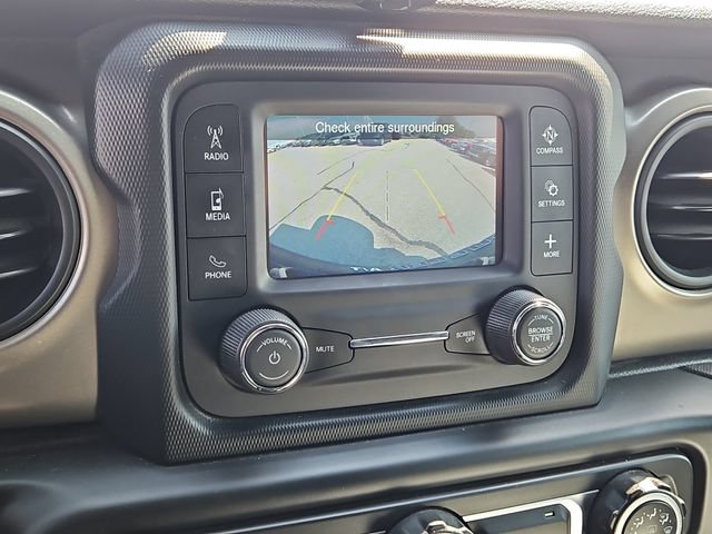 Used 2018 Jeep Wrangler Sport AWD/4WD image 17