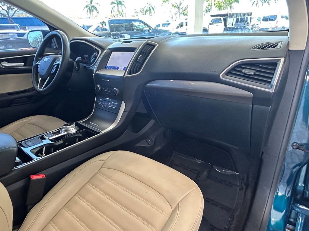 Certified 2020 Ford Edge SEL w/ Cold Weather Package FWD image 25
