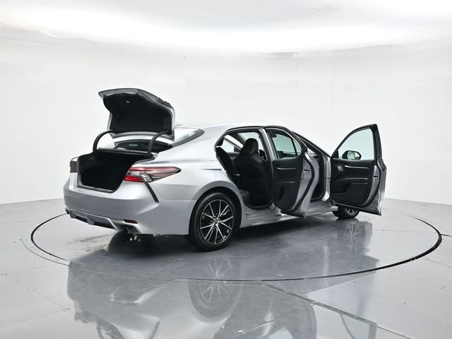 Used 2022 Toyota Camry SE FWD image 49