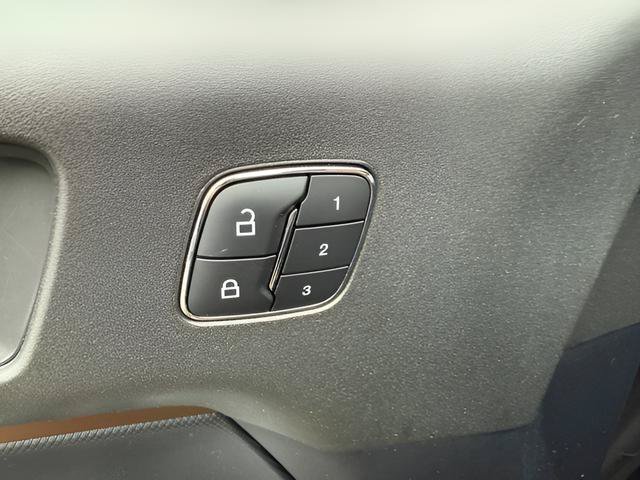 Certified 2025 Ford Bronco Sport Outer Banks w/ Outer Banks Tech Package+ AWD/4WD image 24