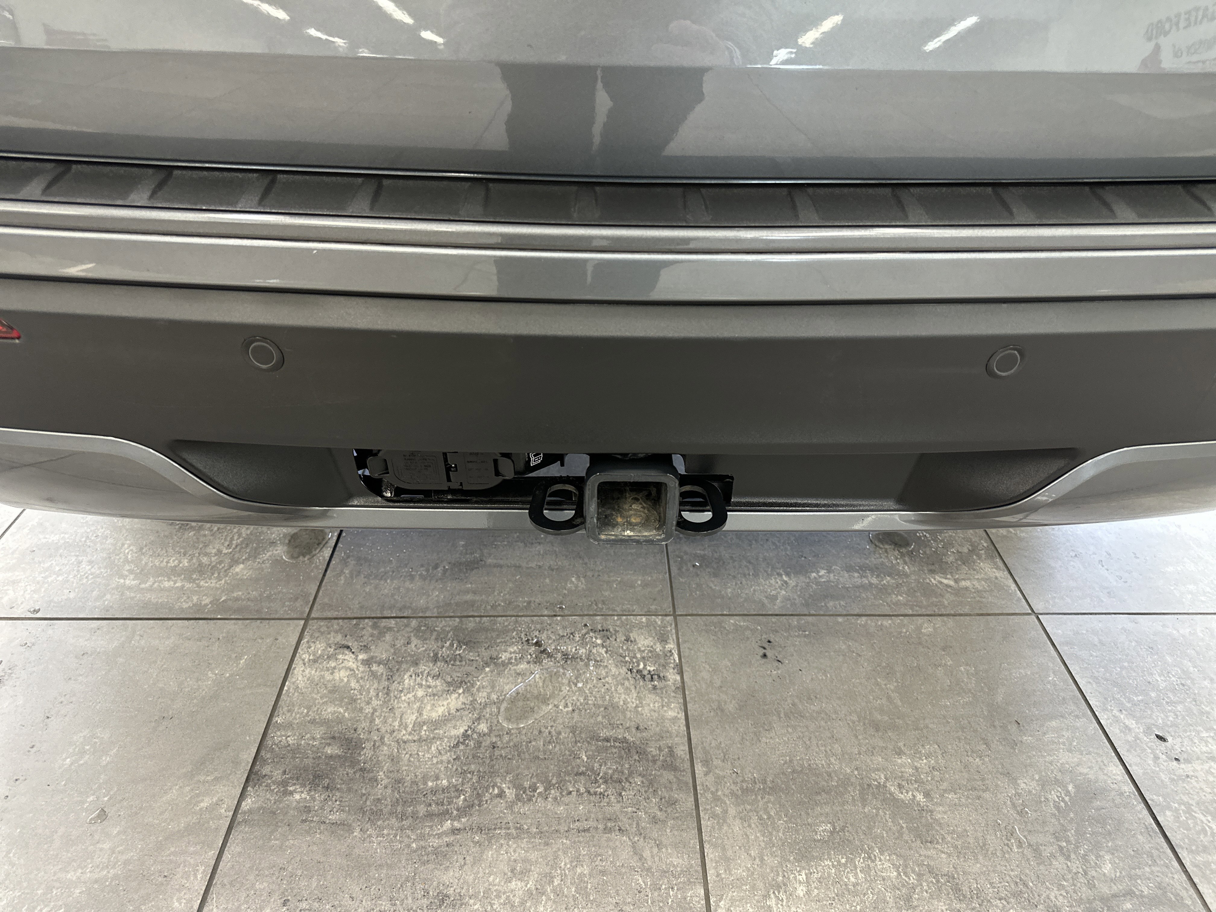 Certified 2023 Ford Explorer XLT w/ Equipment Group 202A image 19