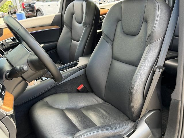 Used 2023 Volvo XC90 B6 Plus w/ Protection Package Premier AWD/4WD image 9