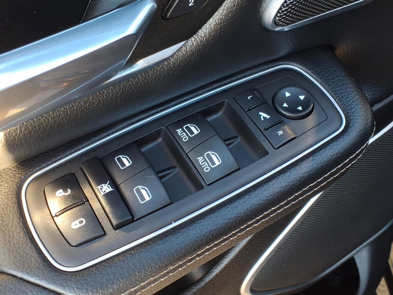 Used 2023 RAM 1500 Laramie image 11