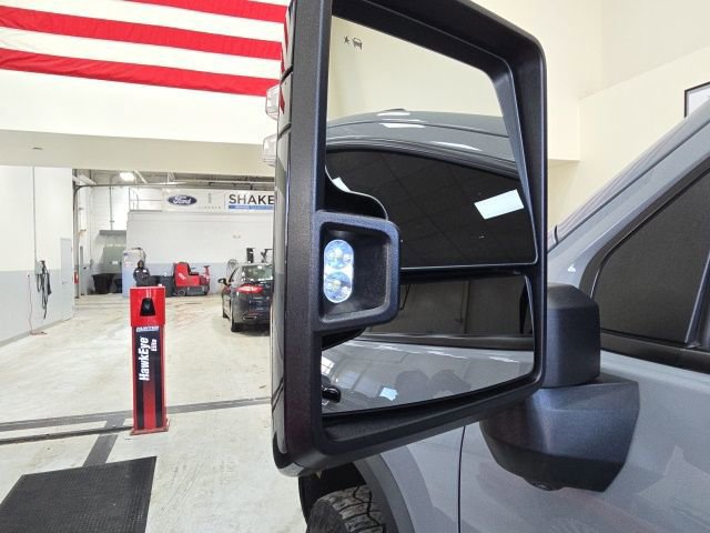 Used 2024 Chevrolet Silverado 2500 ZR2 w/ Technology Package image 19