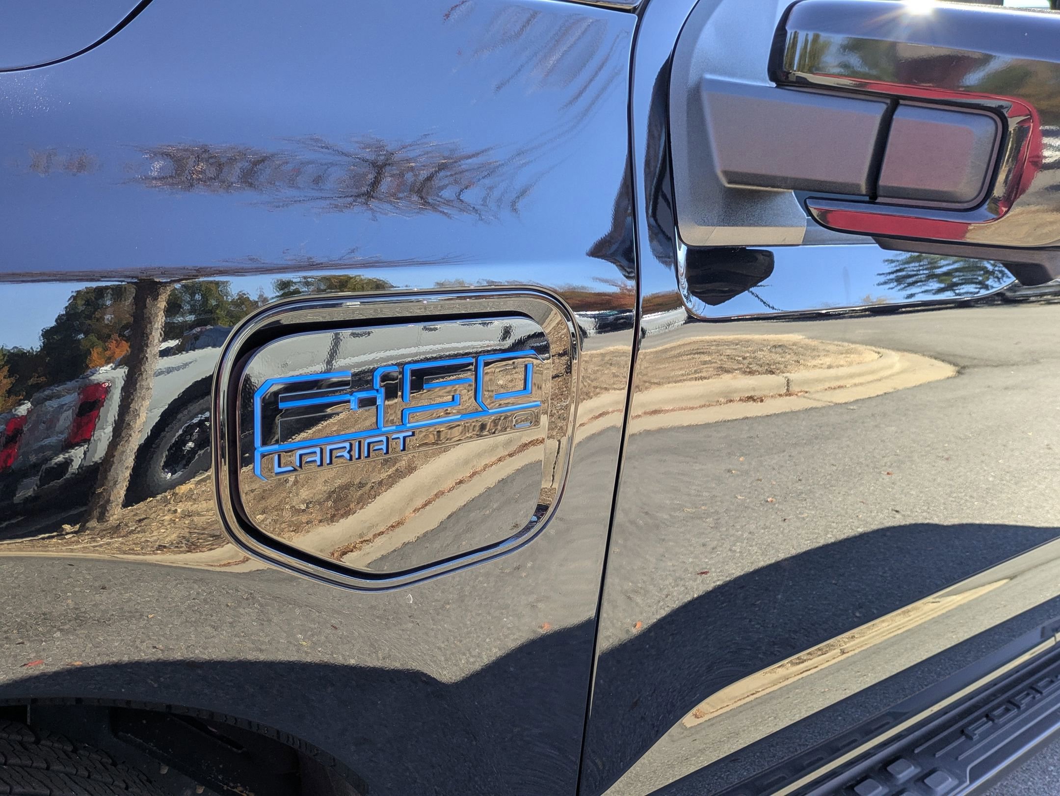 Certified 2024 Ford F150 Lightning Lariat image 14