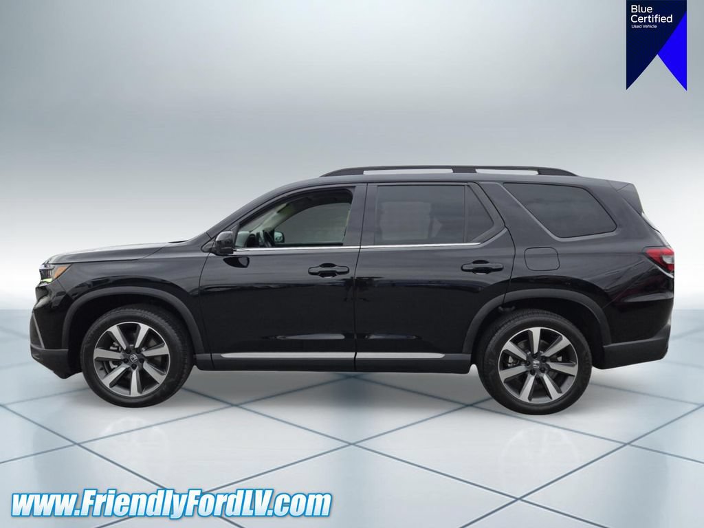 Used 2025 Honda Pilot Elite image 3