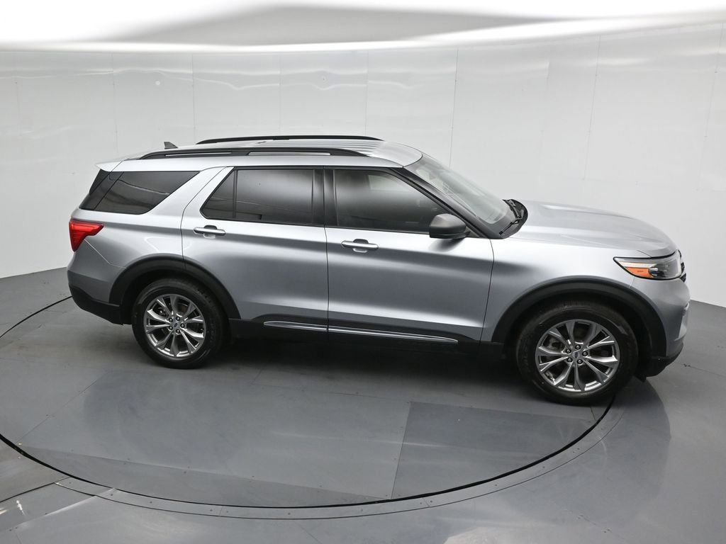 Certified 2022 Ford Explorer XLT w/ Equipment Group 202A image 56