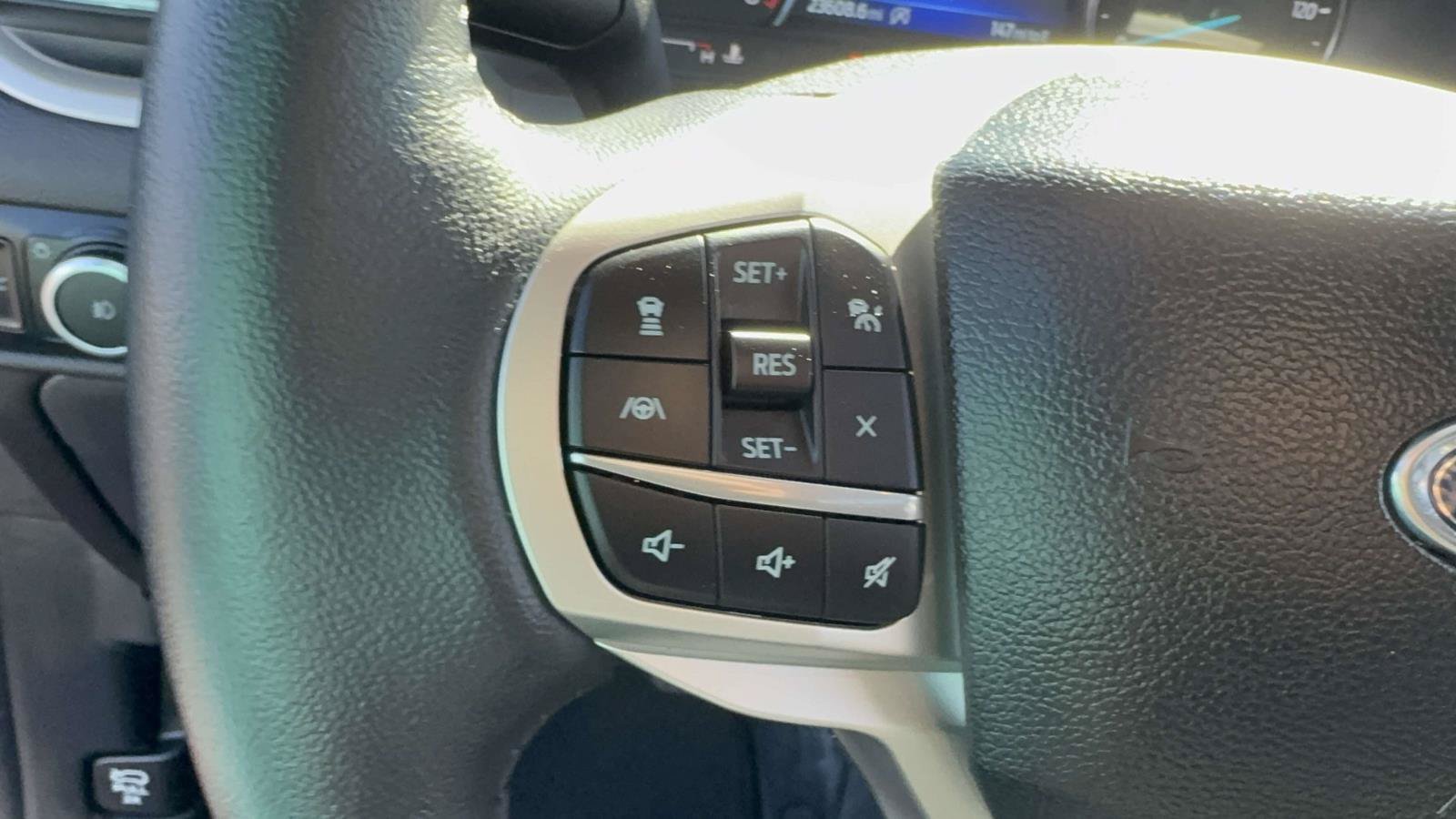 Certified 2023 Ford Explorer XLT w/ Equipment Group 202A AWD/4WD image 34