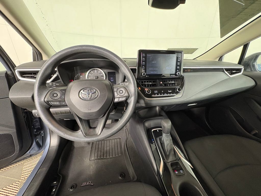 Used 2022 Toyota Corolla LE FWD image 11