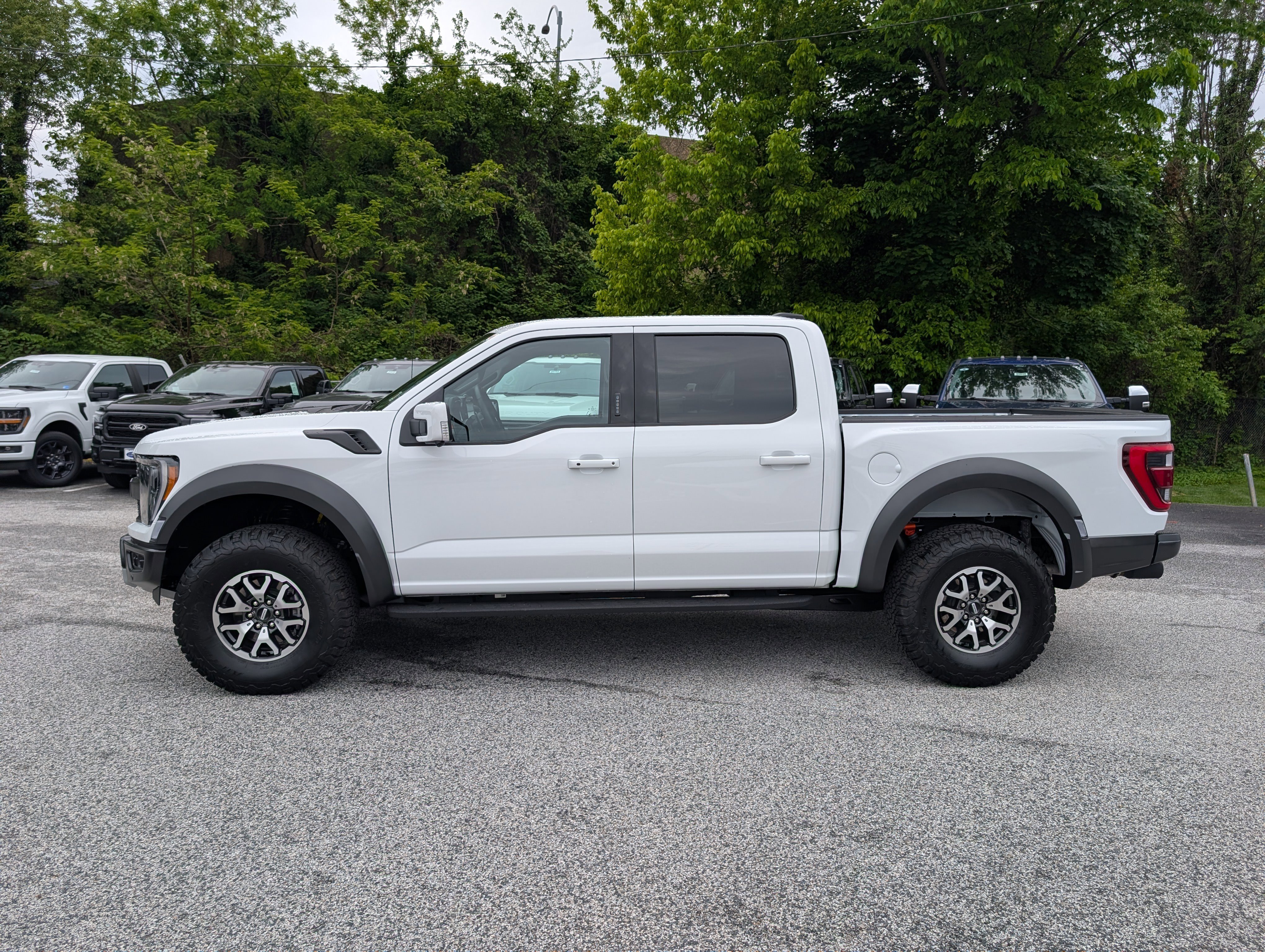 Certified 2023 Ford F150 Raptor AWD/4WD image 3