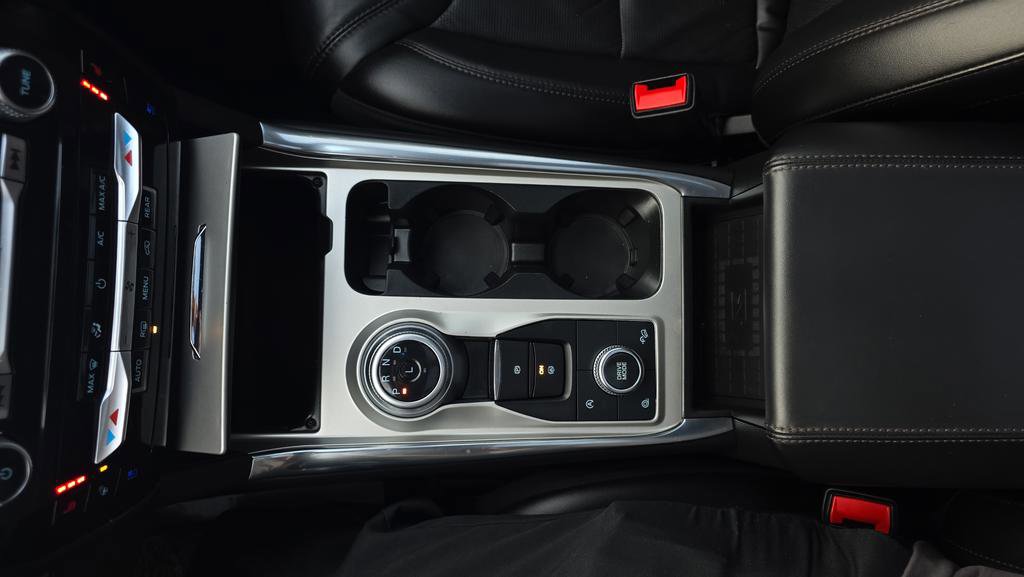 Certified 2023 Ford Explorer Platinum w/ Technology Package image 27