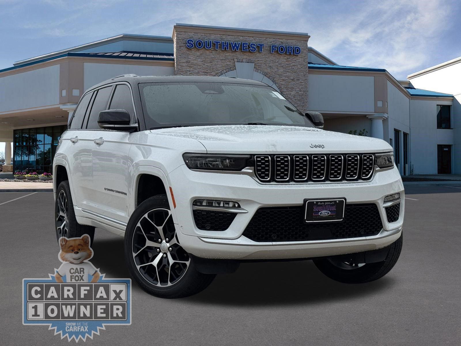 Used 2023 Jeep Grand Cherokee Summit AWD/4WD image 1