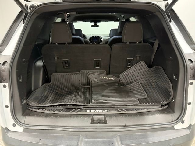 Used 2022 Chevrolet Traverse LT image 37