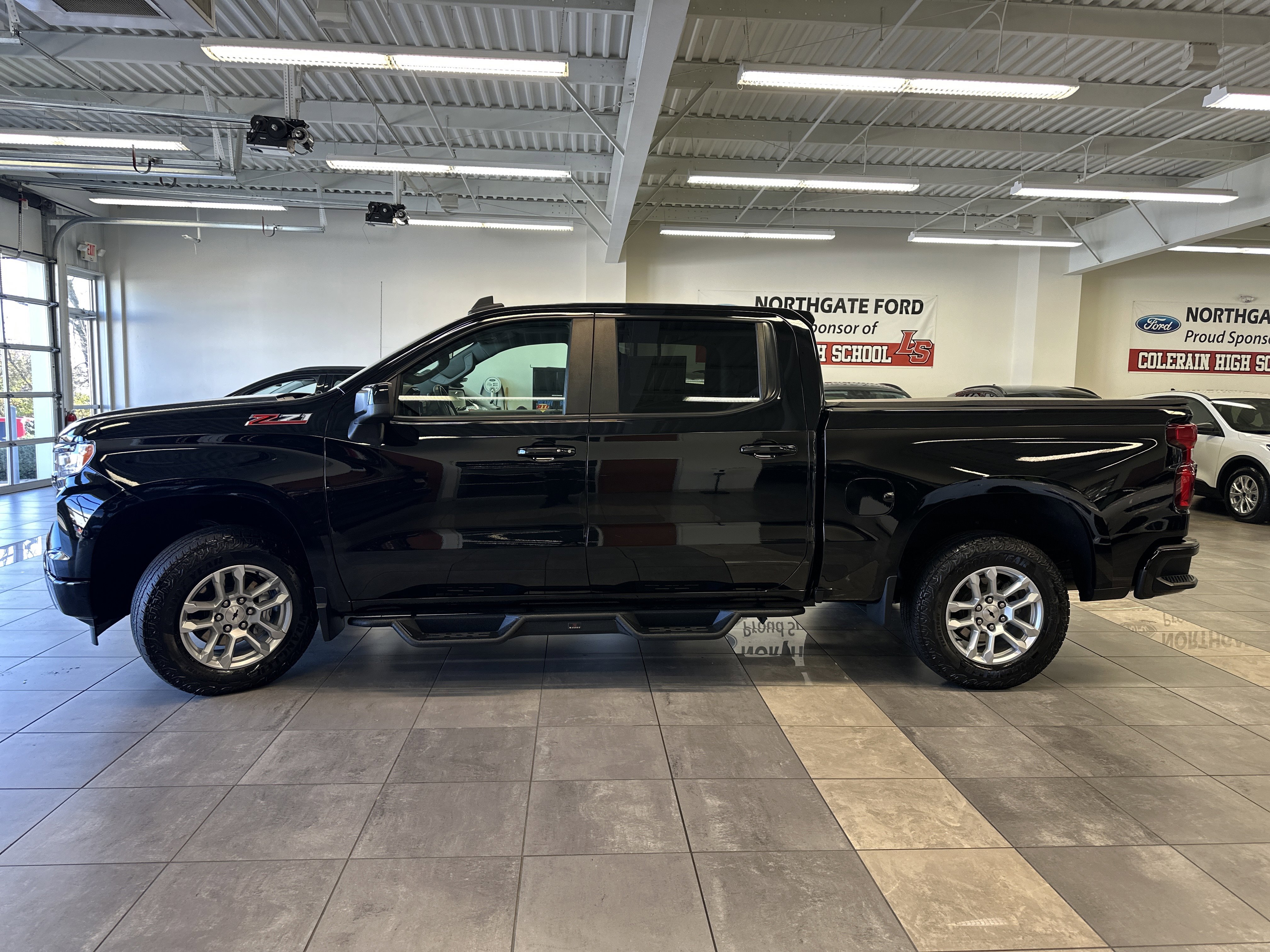 Used 2022 Chevrolet Silverado 1500 RST image 16