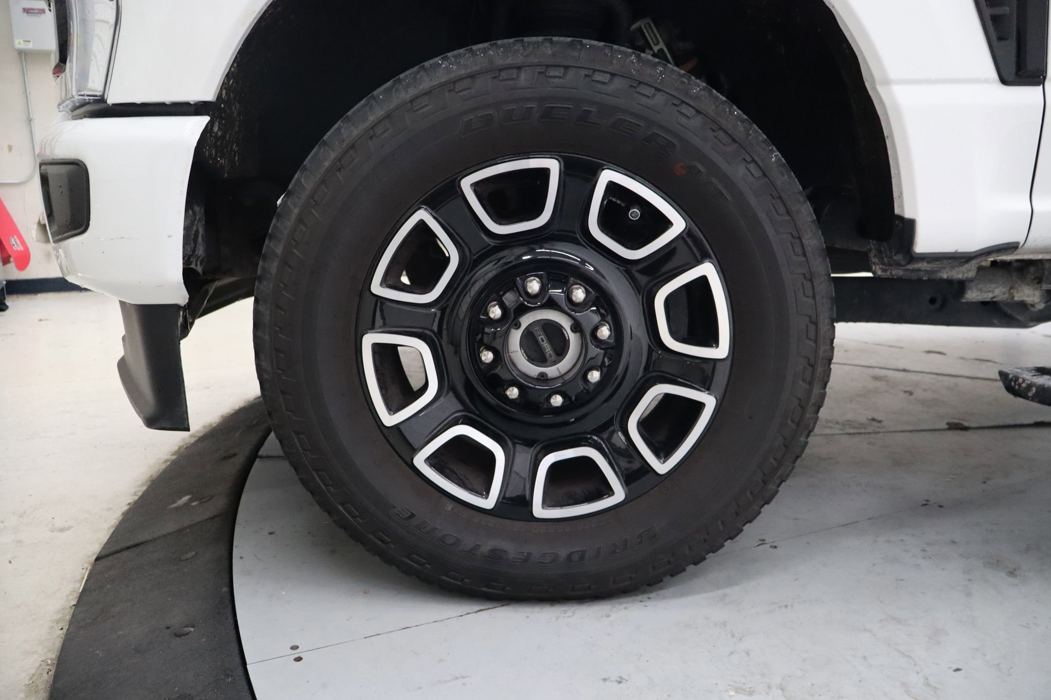 Certified 2025 Ford F250 Platinum image 26