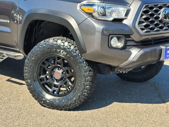 Used 2023 Toyota Tacoma TRD Off-Road w/ TRD Premium Off Road Package image 6