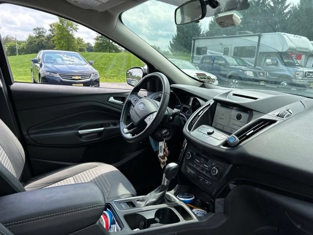 Certified 2018 Ford Escape SE w/ SE Sport Appearance Package AWD/4WD image 16