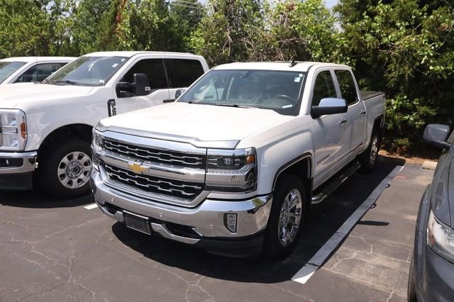 Used 2018 Chevrolet Silverado 1500 LTZ w/ Sport Package AWD/4WD image 4