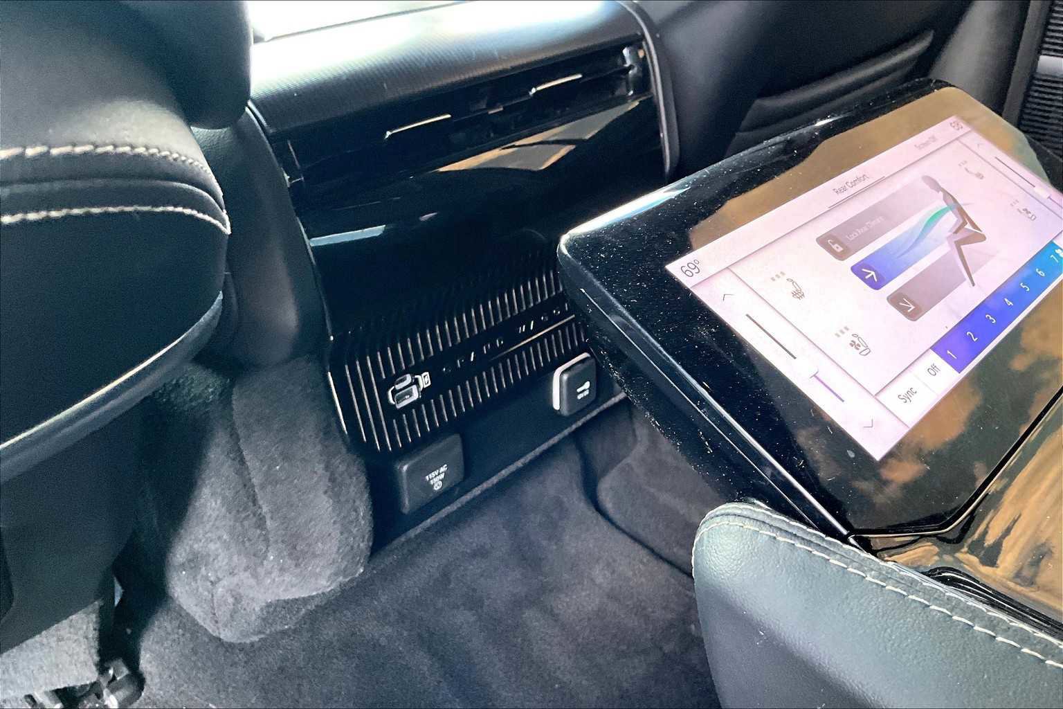 Used 2022 Jeep Grand Wagoneer Series II image 33