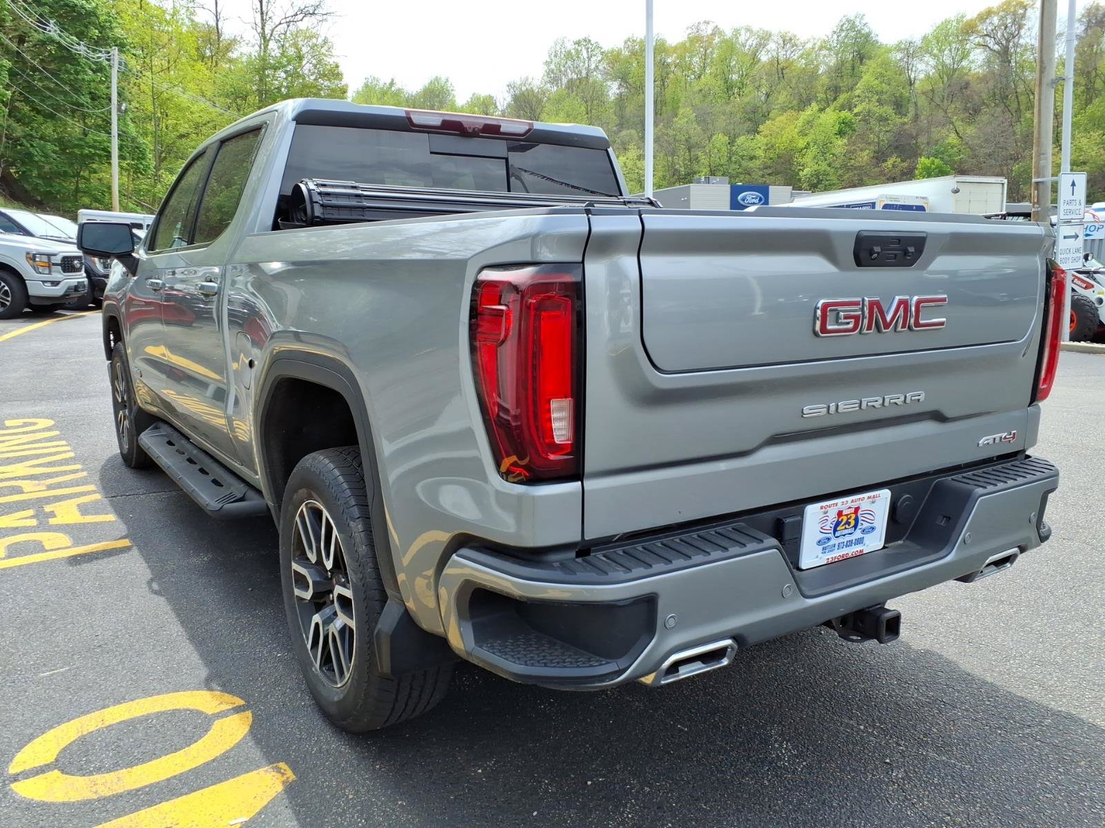 Used 2023 GMC Sierra 1500 AT4 w/ AT4 Premium Package AWD/4WD image 5