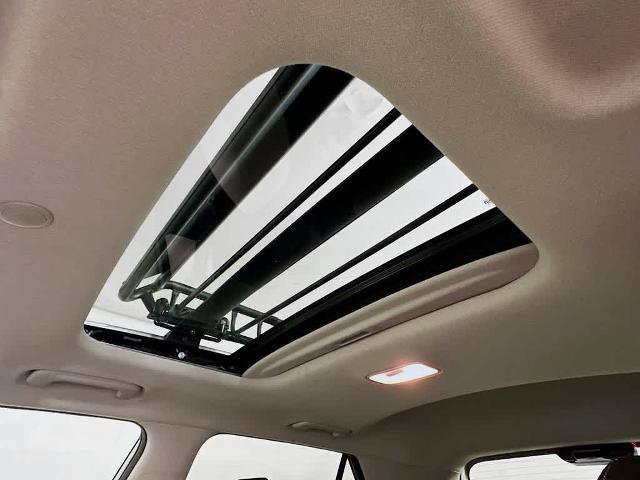 Used 2025 Hyundai Venue SEL FWD image 30