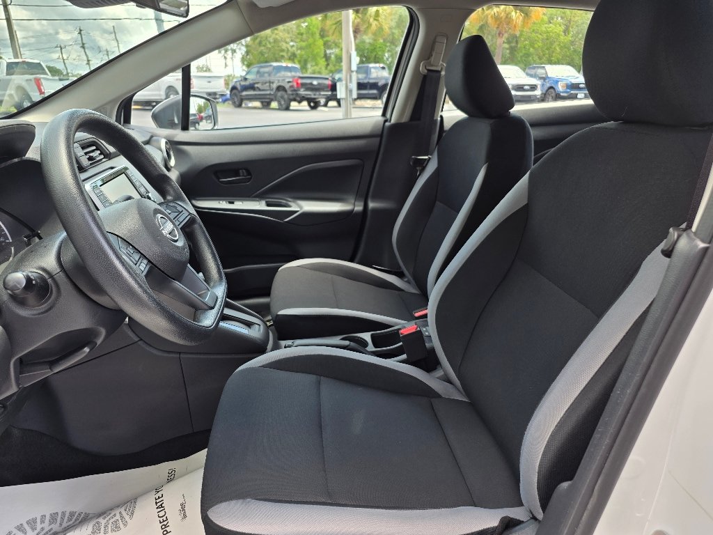 Used 2025 Nissan Versa S FWD image 15