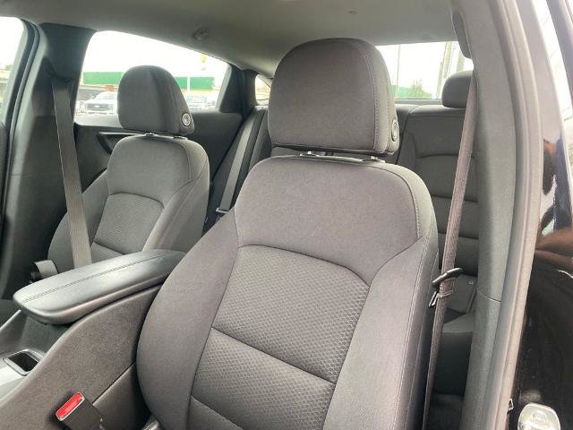 Used 2025 Chevrolet Malibu LT FWD image 11