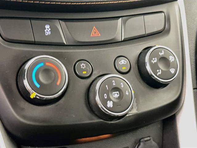 Used 2020 Chevrolet Trax LS FWD image 16