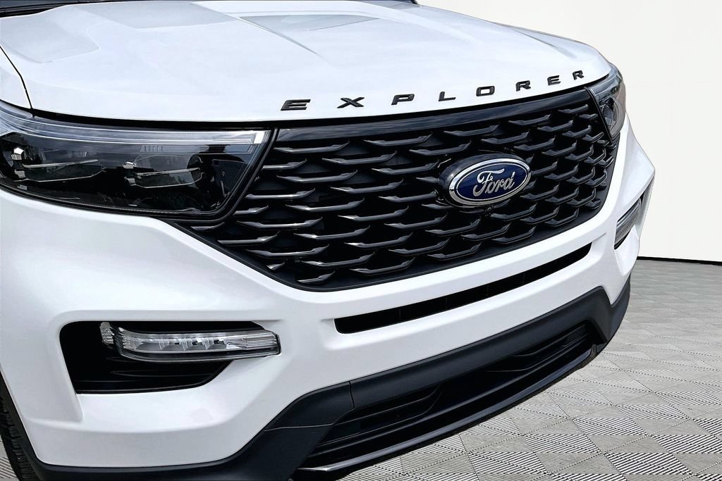 Certified 2024 Ford Explorer ST-Line w/ Class IV Trailer Tow Package AWD/4WD image 29
