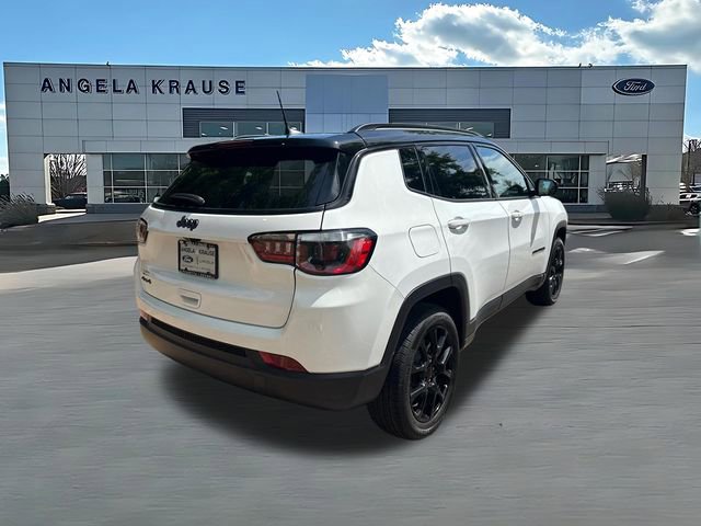 Used 2024 Jeep Compass Latitude w/ Altitude Special Edition AWD/4WD image 8