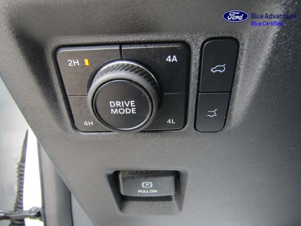Certified 2025 Ford Expedition Active AWD/4WD image 19